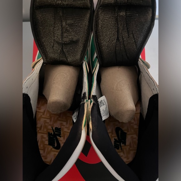 Air Jordan 1 Lucky Green (DB4612-300) 10.5(w)/9 mens BRAND NEW - Picture 8 of 10